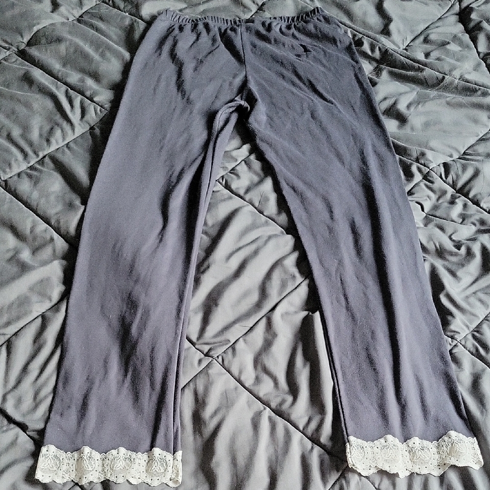 Gray Lace Trim Pyjama Set - Picture 9 of 9